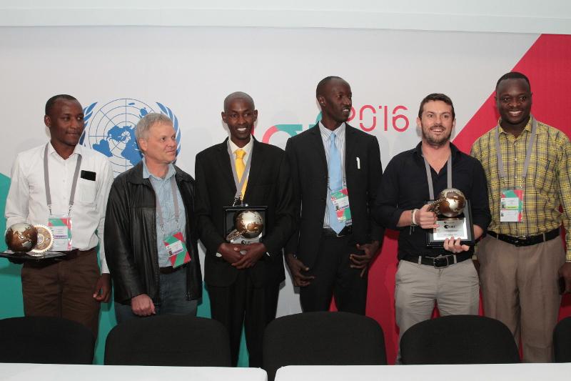 FIRE Africa awardees receive prize at IGF 2016 
